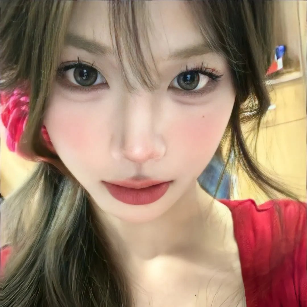 苟在深山，女儿把我吹成神